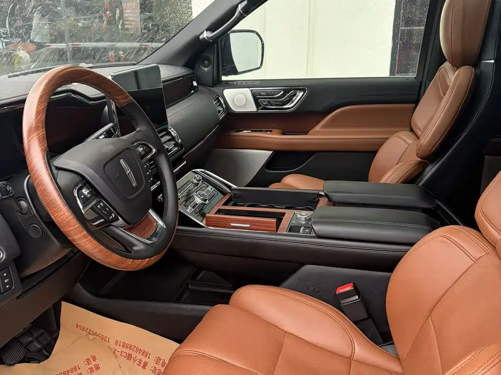 Lincoln Navigator — миниатюра 7