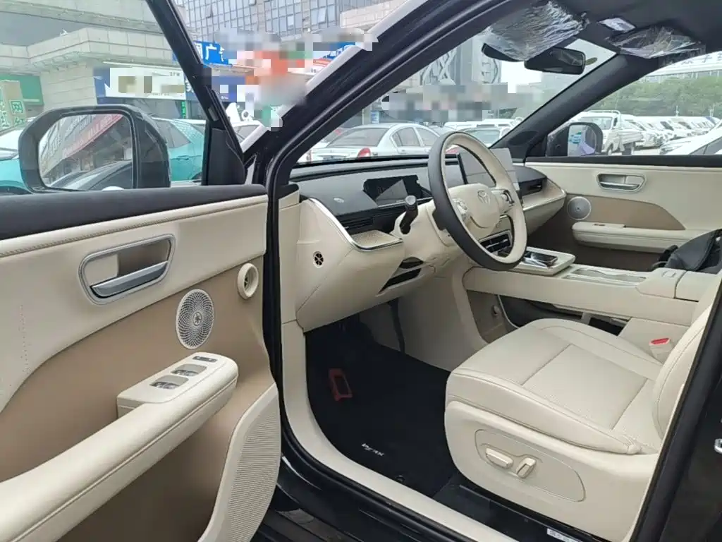 Toyota bZ3X — миниатюра 16