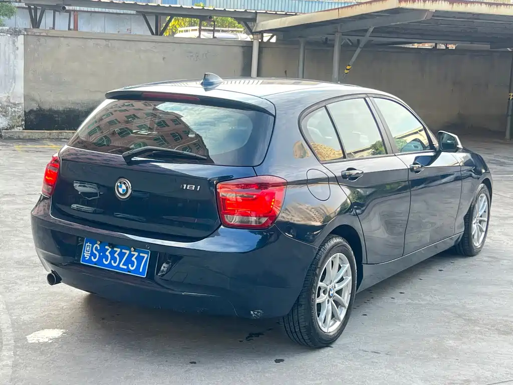 BMW 1 Series (Import) — миниатюра 4