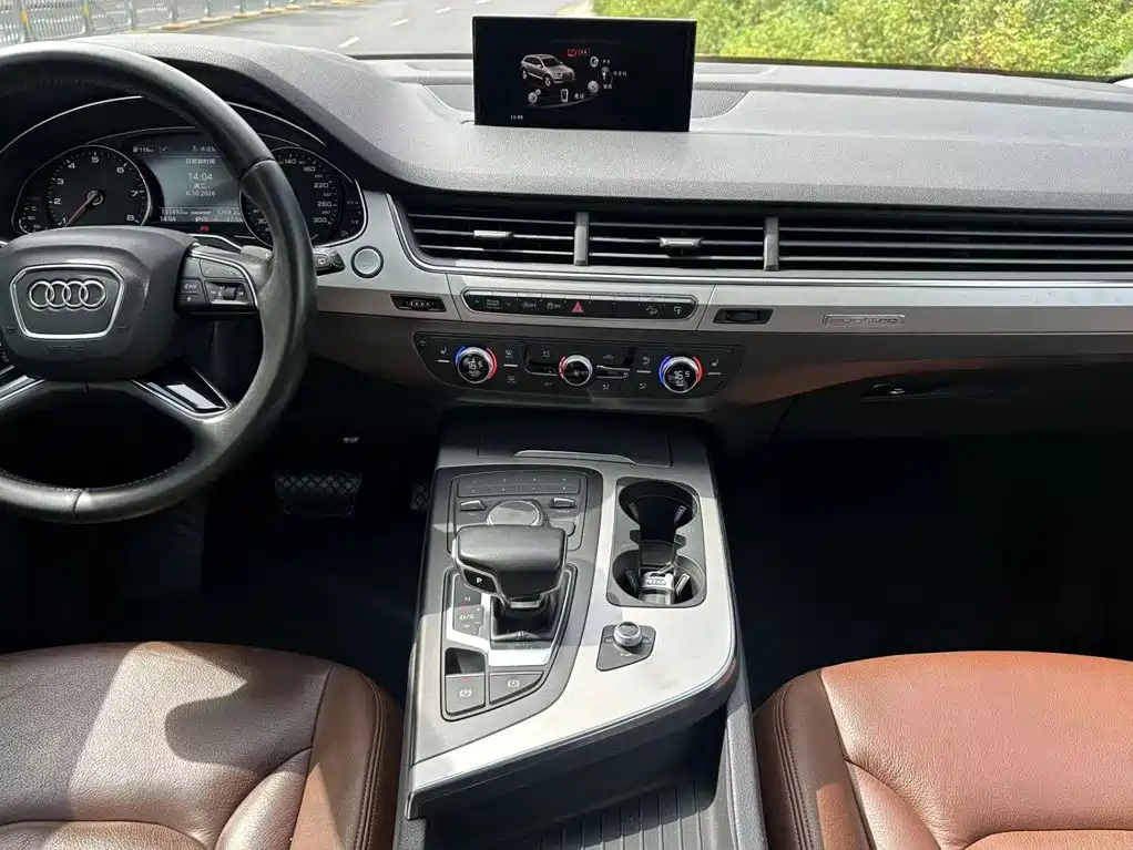 Audi Q7 — миниатюра 9