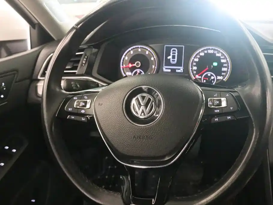 Volkswagen Lamando — миниатюра 6