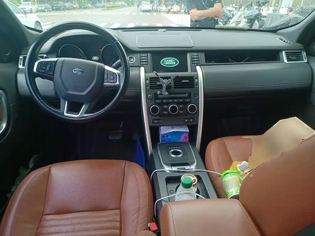 Land Rover Discovery Sport — миниатюра 10