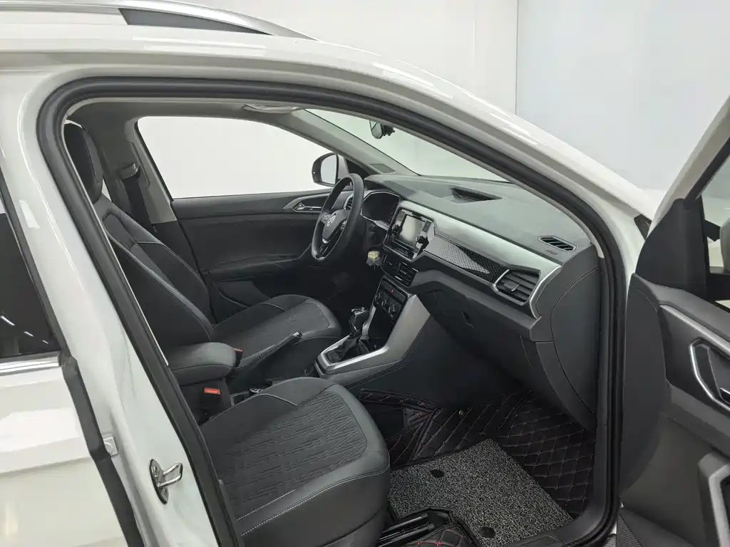 Volkswagen T-Cross — миниатюра 10