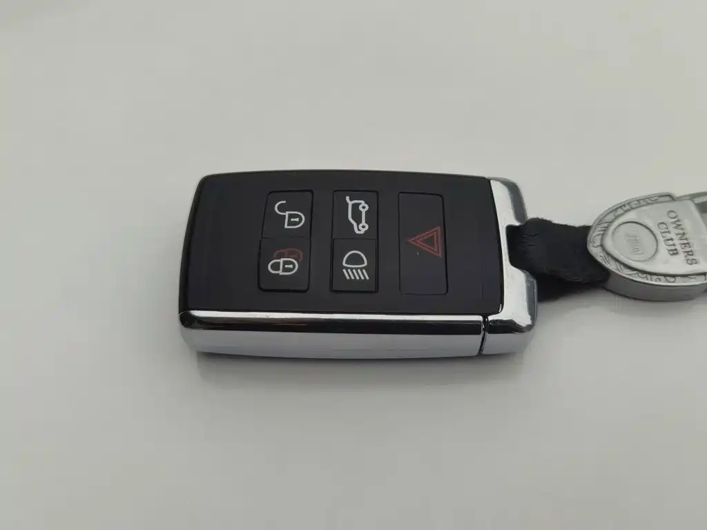 Land Rover Sport PHEV — миниатюра 19