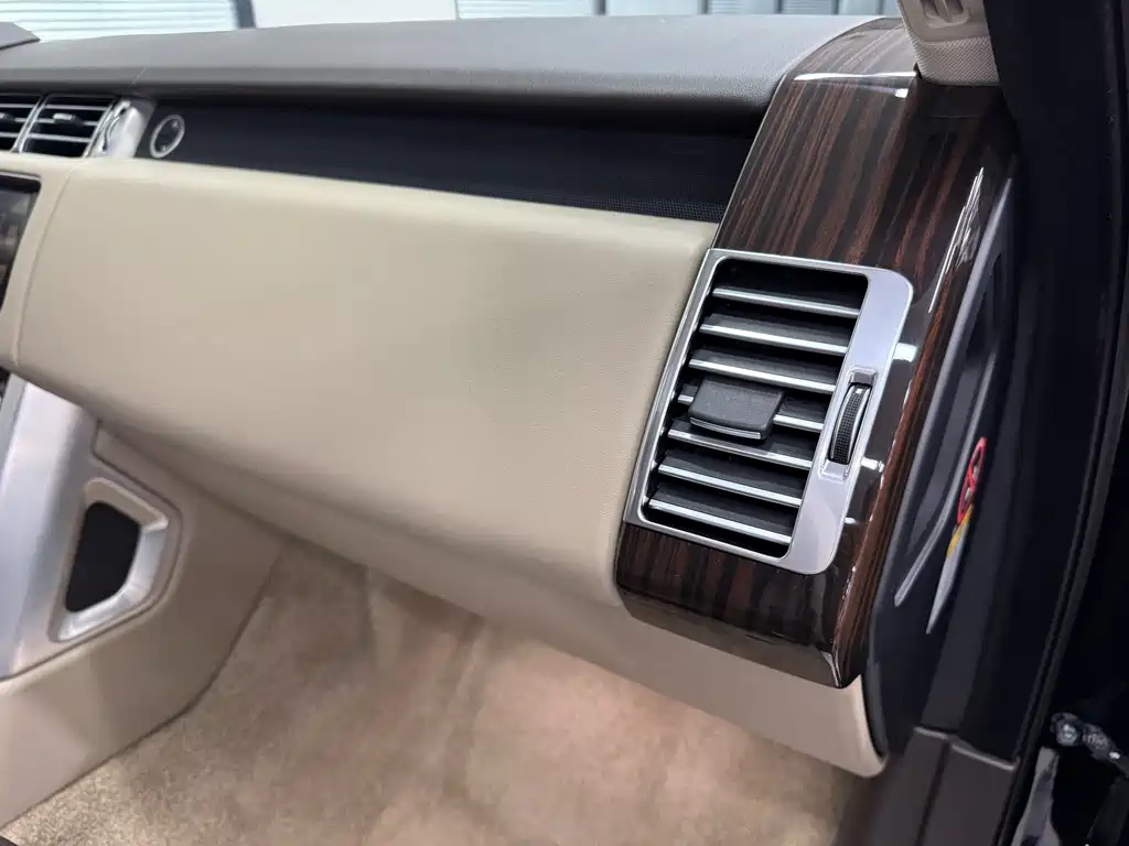 Land Rover Range Rover — миниатюра 21