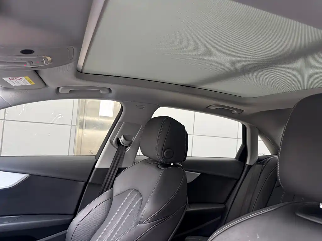 Audi A4L — миниатюра 29