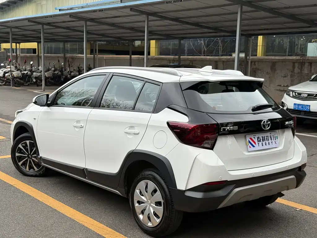 TOYOTA YARIS L ZHIXUAN