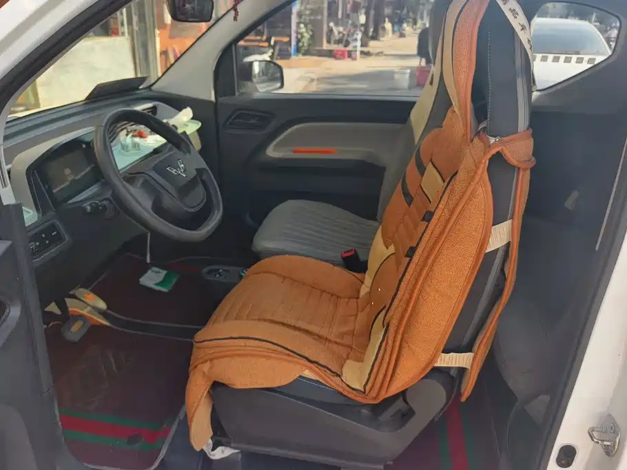 Wuling MINIEV — миниатюра 9