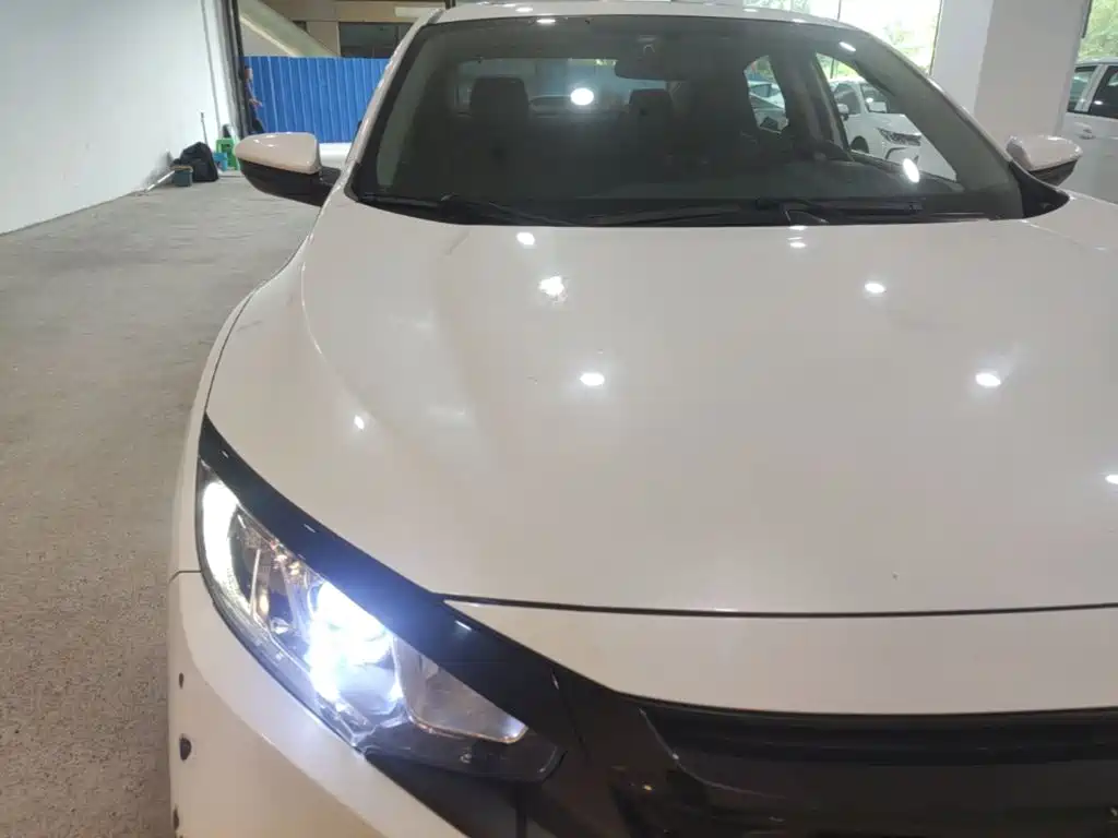 Honda Civic — миниатюра 8
