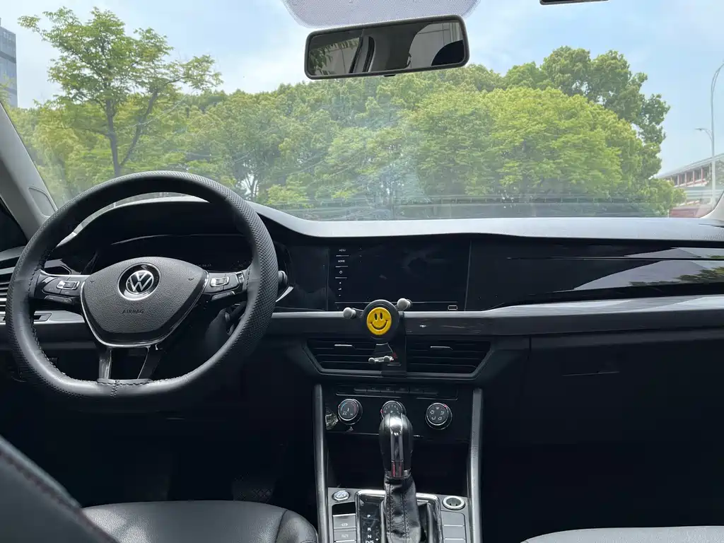 Volkswagen Bora 2021 1.5L AT Fashion Smart Connect