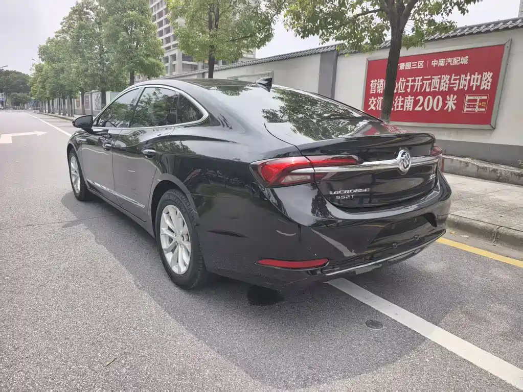 Buick LaCrosse — миниатюра 4