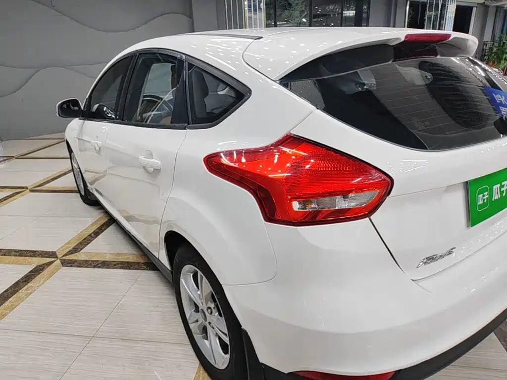 Ford Focus — миниатюра 5