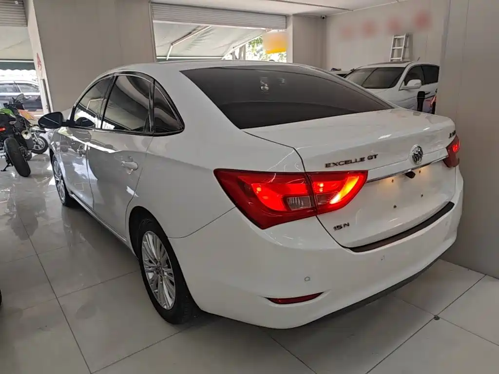 Buick Excelle — миниатюра 5