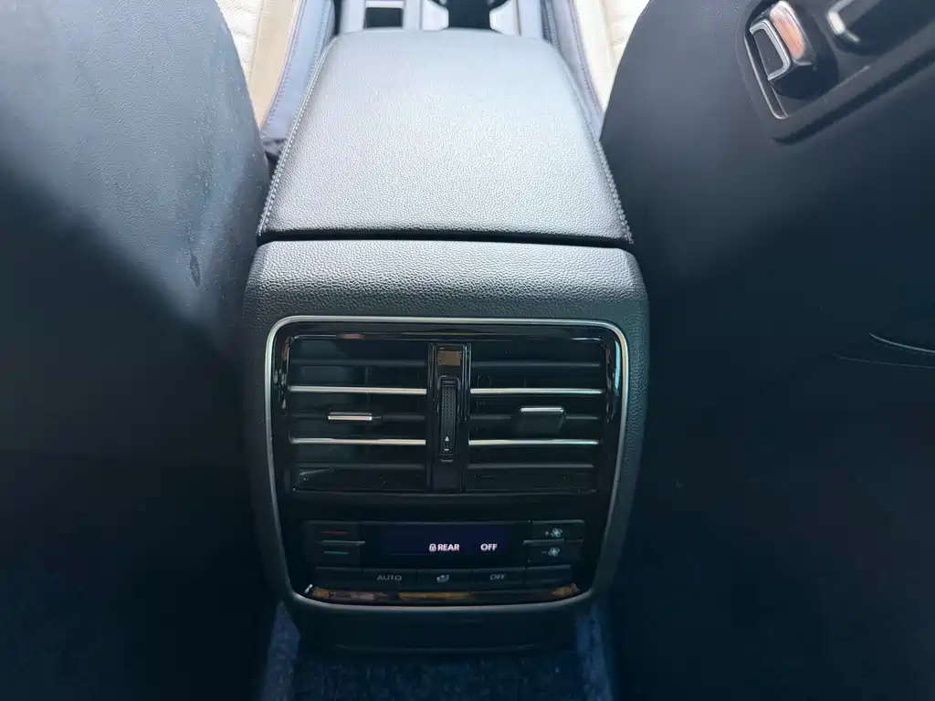 Volkswagen Magotan — миниатюра 11