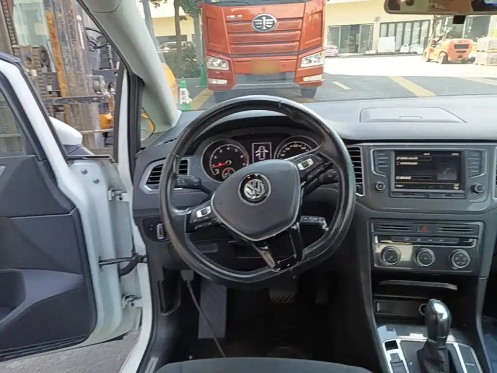 Volkswagen Golf Sportsvan — миниатюра 11