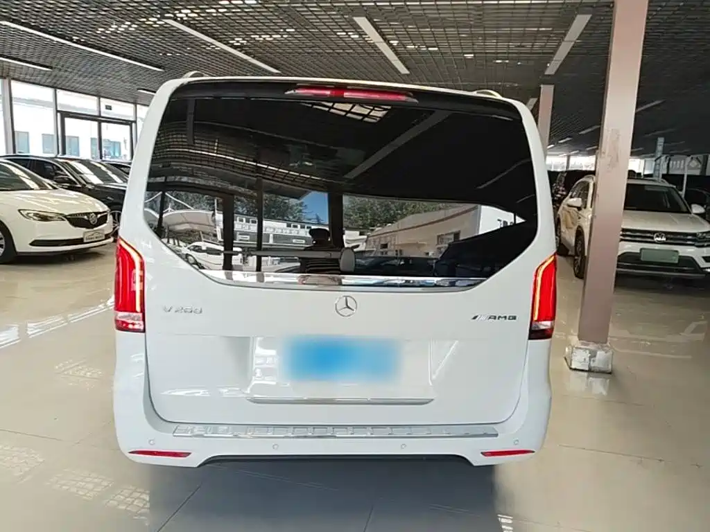 Mercedes-Benz V-Class — миниатюра 6