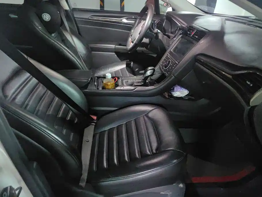 Ford Mondeo — миниатюра 8