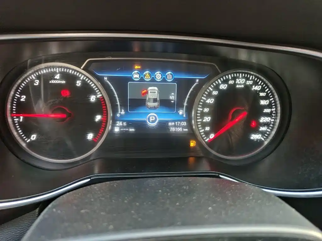 Hongqi Hongqi H5 — миниатюра 12