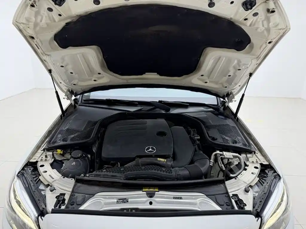 Mercedes-Benz C-Class — миниатюра 20