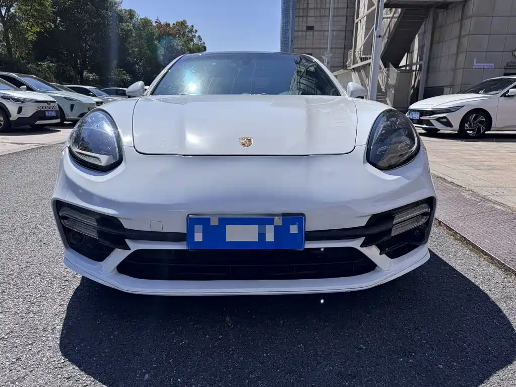 Porsche Panamera — миниатюра 2