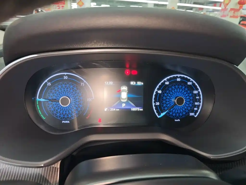 Hongqi Hongqi E-QM5 — миниатюра 12