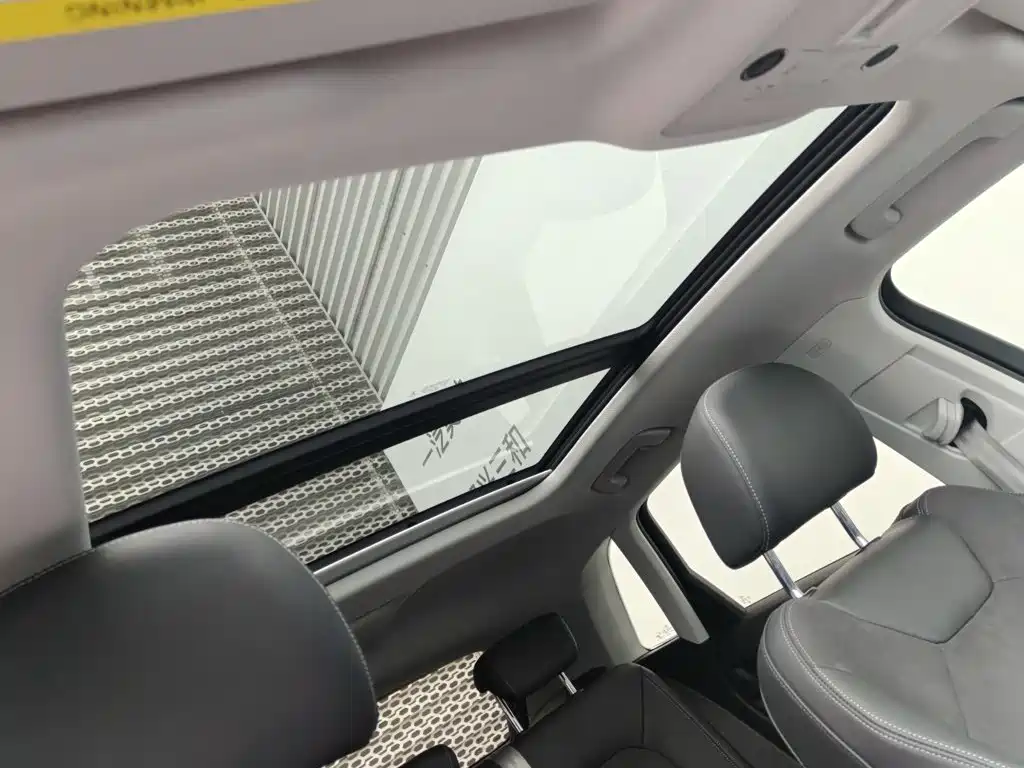 Audi Q3 — миниатюра 11