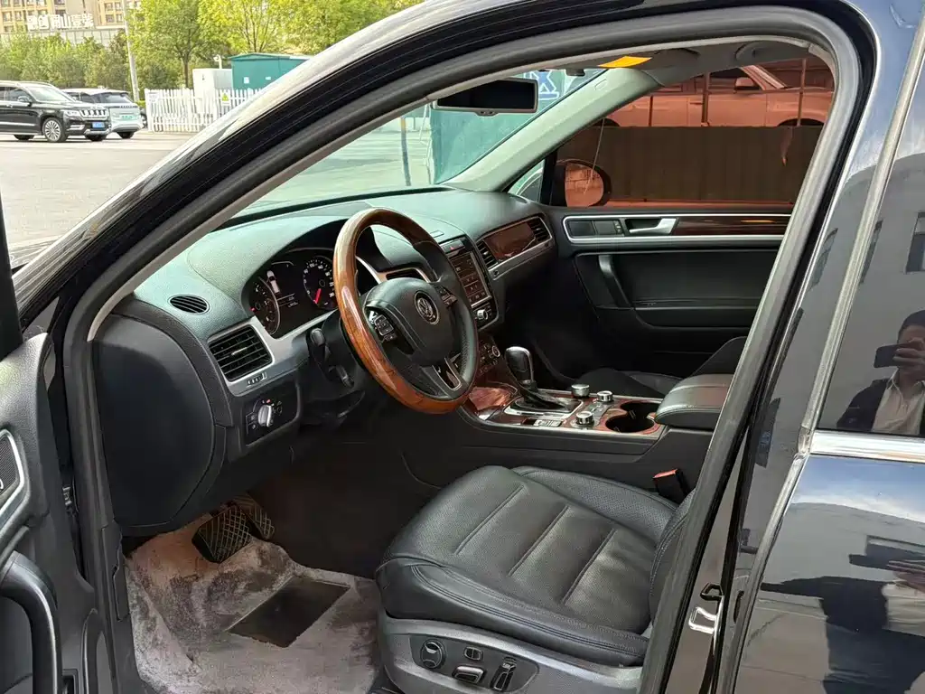 Volkswagen Touareg — миниатюра 6