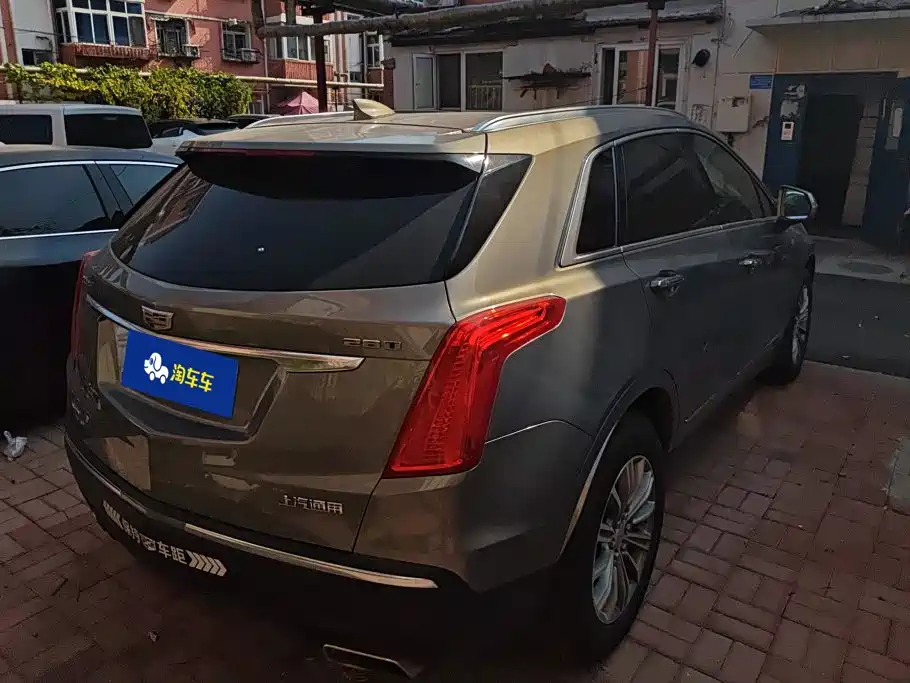 Cadillac XT5 — миниатюра 3