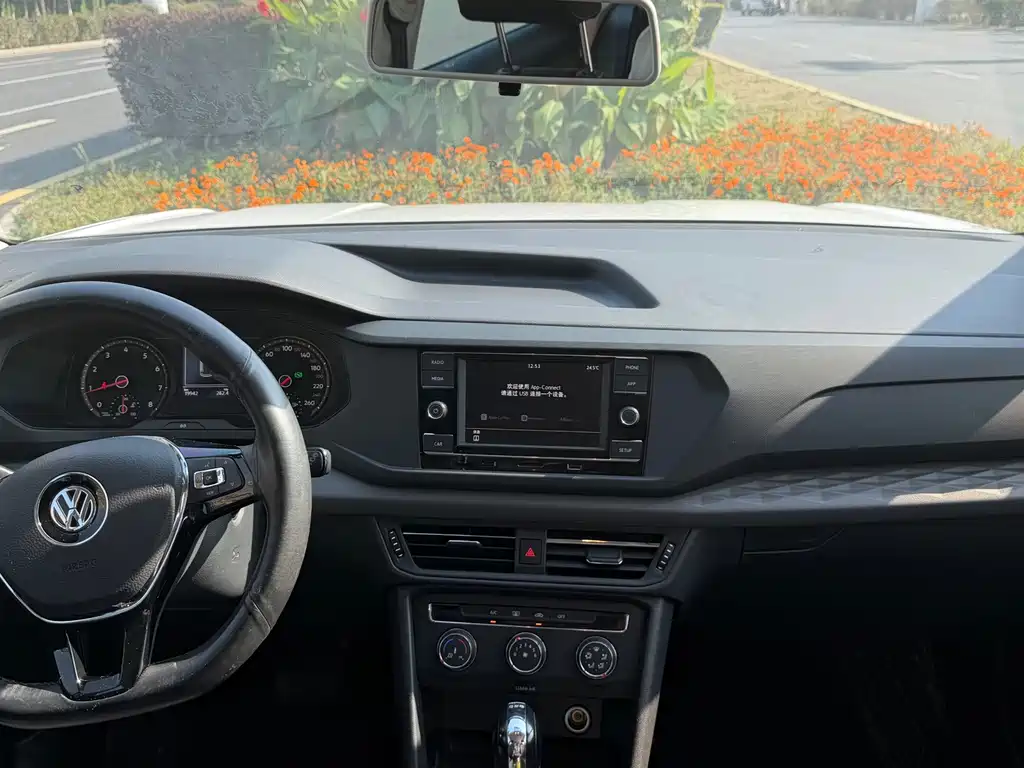 Volkswagen Tharu — миниатюра 6