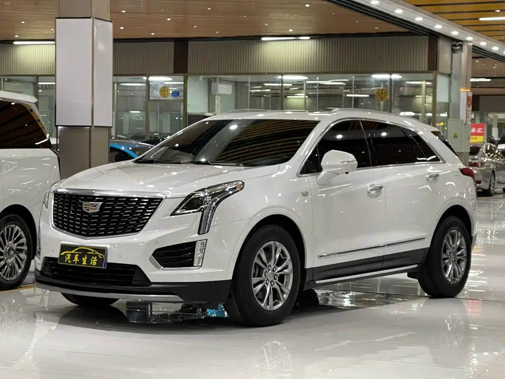 CADILLAC XT5