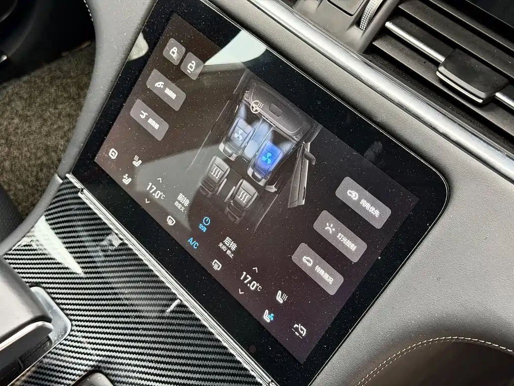 Li Auto Li ONE — миниатюра 19