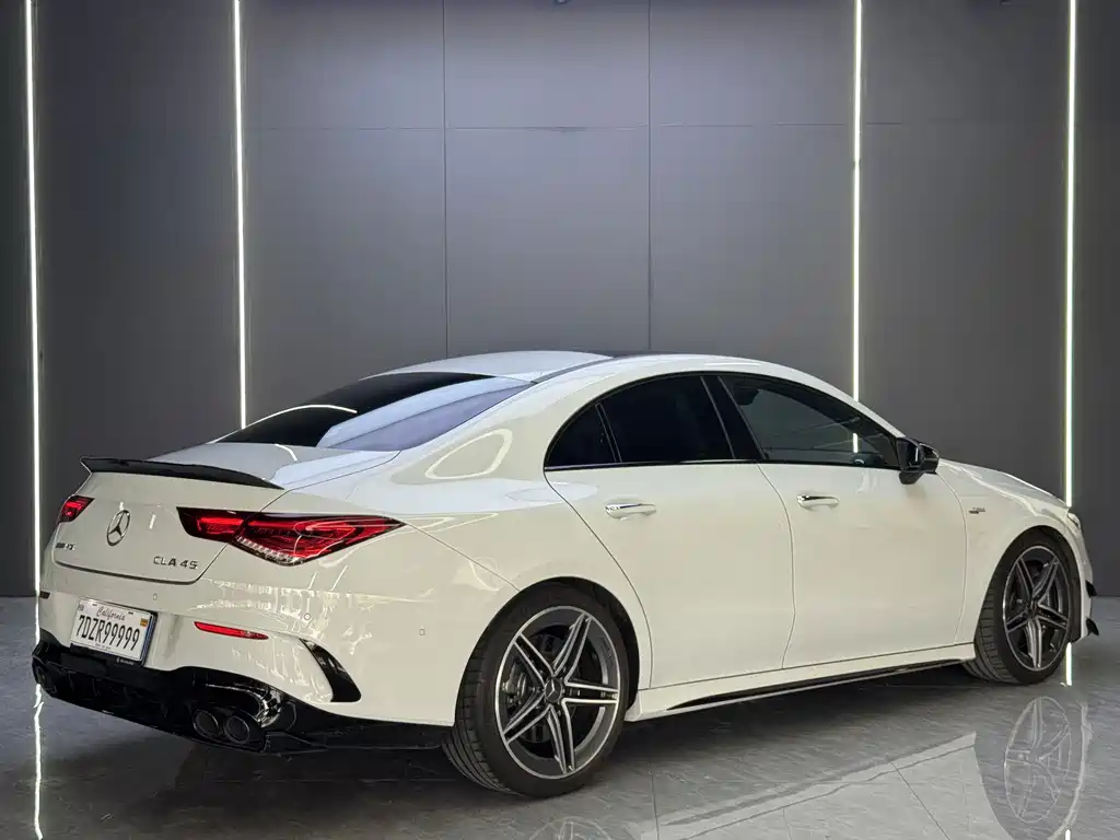 Mercedes-Benz CLA AMG — миниатюра 9
