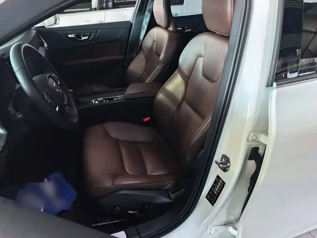 Volvo S60 — миниатюра 8