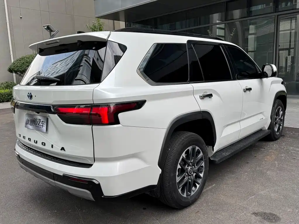 Toyota Sequoia 2023 3.5L AT