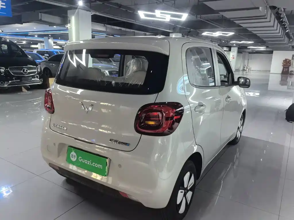 Wuling MINIEV — миниатюра 7
