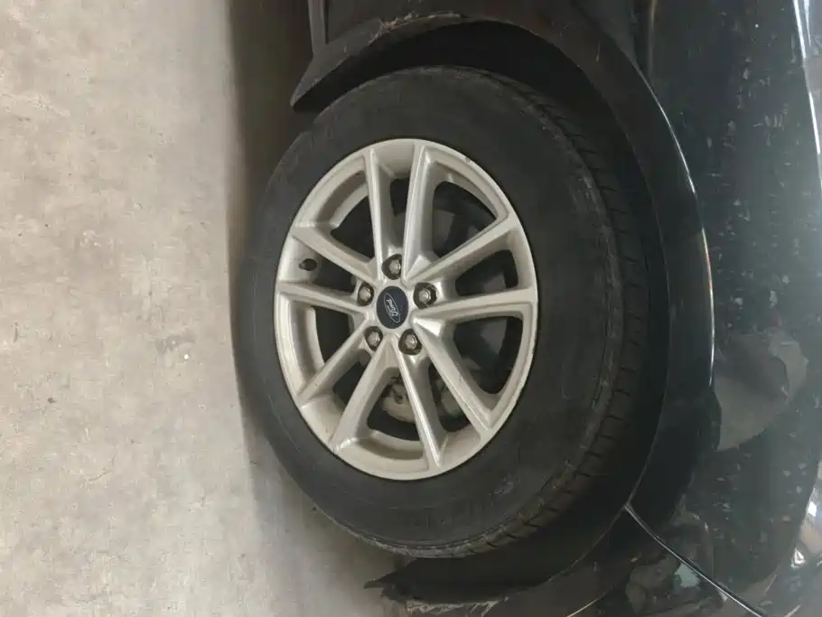 Ford Focus — миниатюра 6