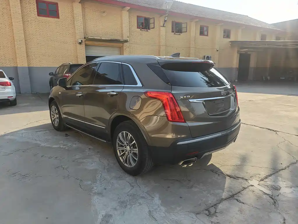 Cadillac XT5 — миниатюра 7