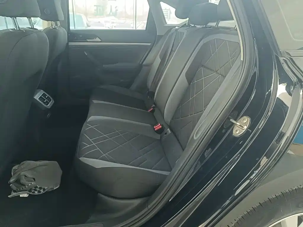 Volkswagen Lavida — миниатюра 17