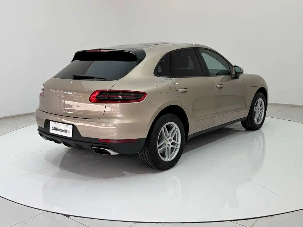 Porsche Macan — миниатюра 26