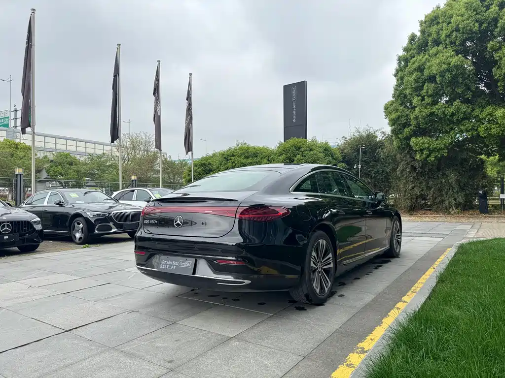 Mercedes-Benz EQS 2023 450+