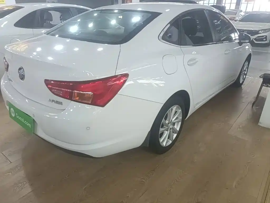 Buick Verano — миниатюра 7