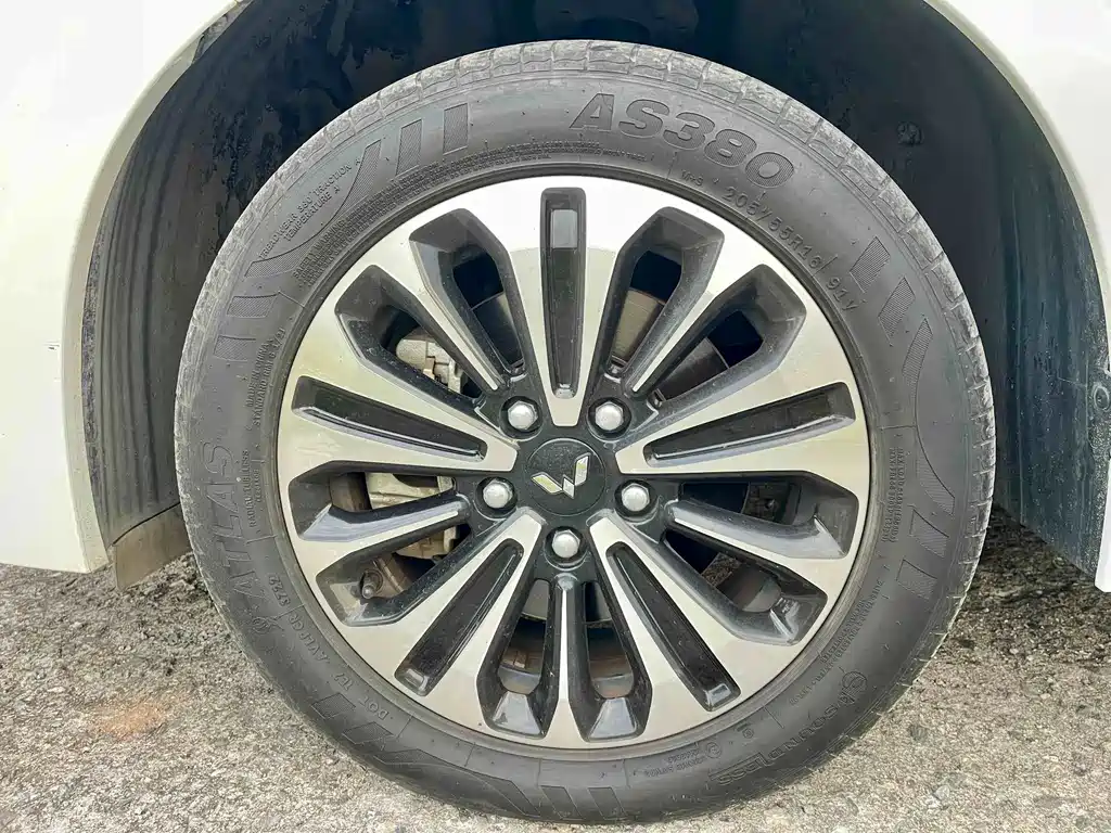 Wuling Jiachen — миниатюра 17