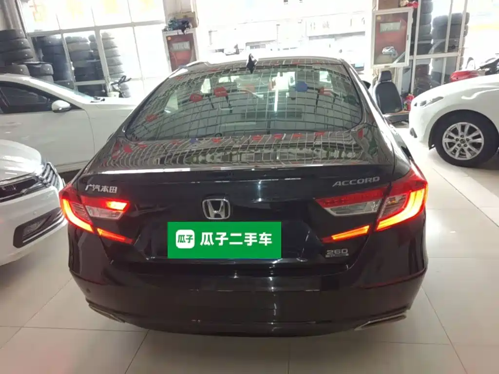 Honda Accord — миниатюра 6