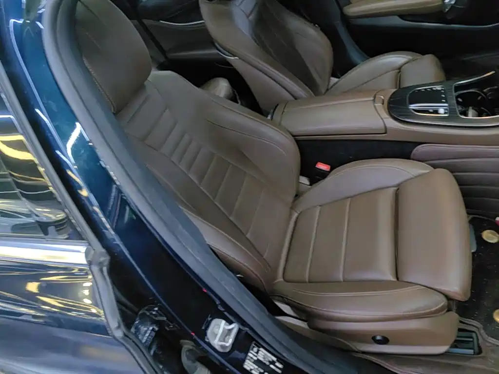 Mercedes-Benz E-Class — миниатюра 25
