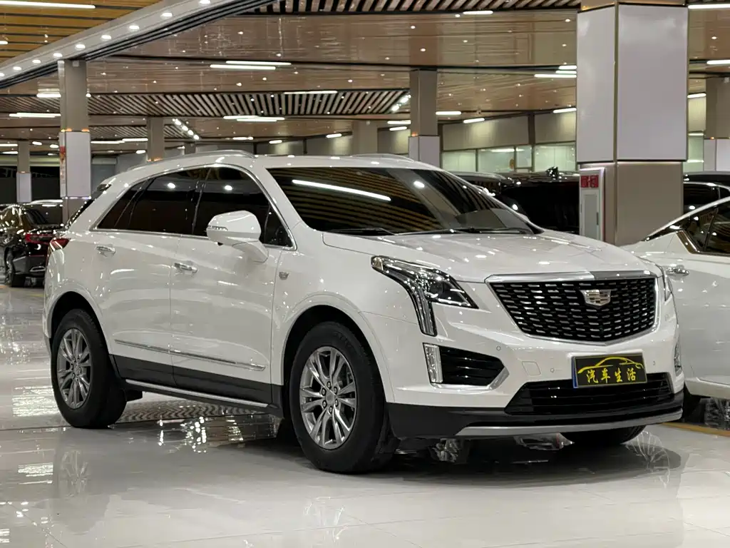 CADILLAC XT5
