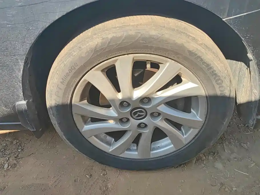Mazda 5 — миниатюра 6
