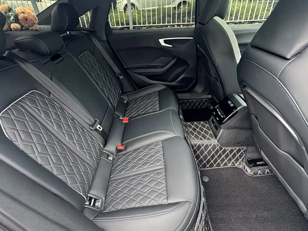 Audi Audi A5L — миниатюра 13