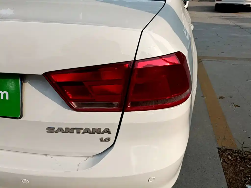 Volkswagen Santana — миниатюра 8