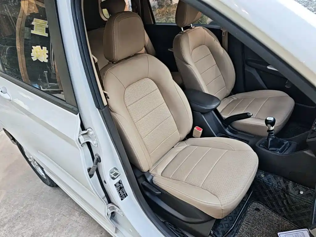 Wuling Hongguang — миниатюра 25