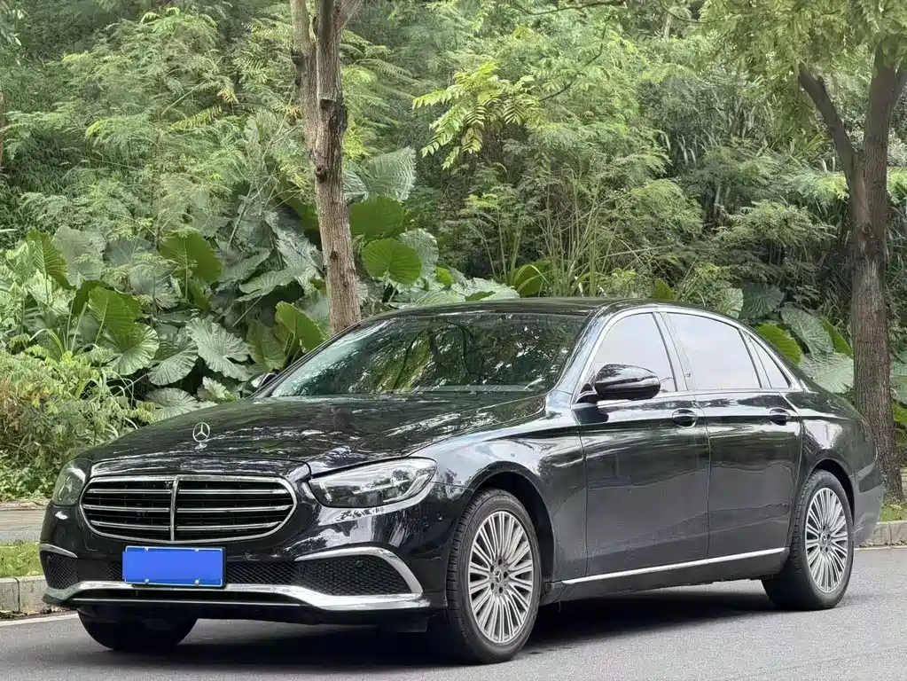 Mercedes-Benz E-Class — миниатюра 3